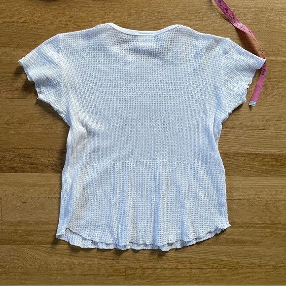 DKNY Classic 100% Cotton White Waffle Tee - Picture 4 of 9